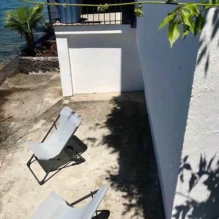 Pied Dans L'eau Casa vacanze Brezzo