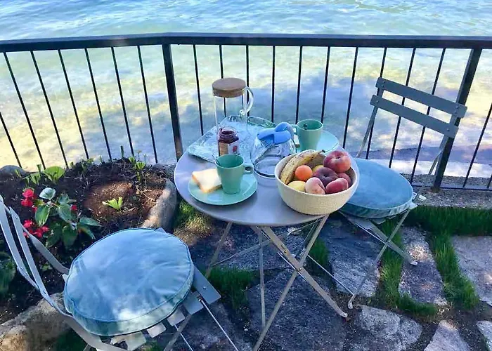 Pied Dans L'eau بيت للعطل