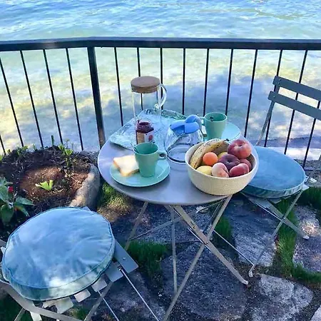 Pied Dans L'eau Vakantiehuis